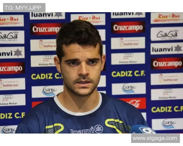 斜眼足球明星盘点他们的独特魅力与精彩瞬间